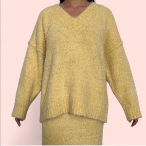 Topshop soft fluffy yellow sweater. Worn once